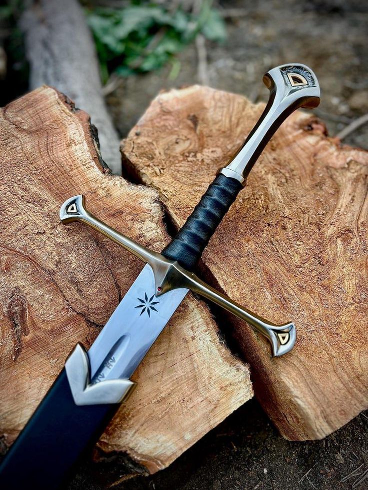 Lord Of The Rings Anduril Narsil Sword with Scabbard